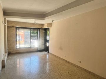 PH  4 amb al frente VENTA, con terraza en CASEROS