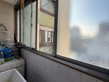 VENTA 3 AMB + DEPEND. BALCON, COCHERA Y BAULERA