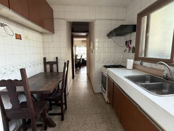 VENTA 3 AMB + DEPEND. BALCON, COCHERA Y BAULERA