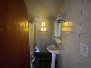 VENTA CASA 4 AMBIENTES CON QUINCHO GARAGE S. CLARA