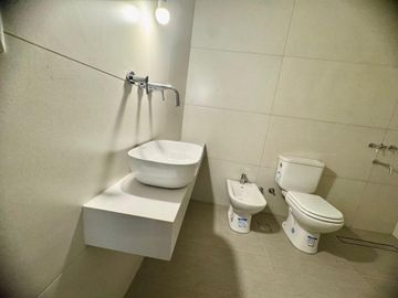 Venta Dep. 3 ambientes con patio en Colegiales