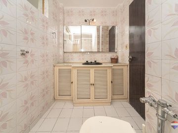 VENTA DEPARTAMENTO PISO ALTO 4 AMBIENTES PALERMO