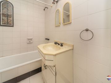 VENTA DEPARTAMENTO PISO ALTO 4 AMBIENTES PALERMO