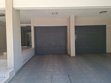 VENTA COCHERA EN B° GRAL PAZ EN EDIF MARTINICA VII
