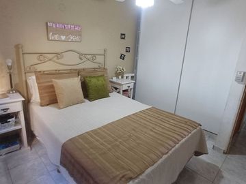 Venta Casa 3 Dormitorios con pileta Sta Isabel Cba