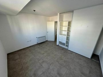 VENTA DEPTO  2  DORM FRENTE C/BALCON Y COCHERA opc