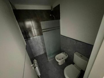 VENTA DEPTO  2  DORM FRENTE C/BALCON Y COCHERA opc