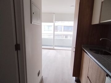 ARRIENDO HOME STUDIO SAN MARTIN 811 CON REFRIGERADOR