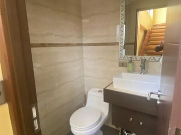 LINDA CASA EN VENTA  4HAB 3BA QUILPUÉ, 400 MTS, 155 UTILES