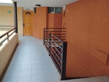 LINDO DEPARTAMENTO DE 3 D, 1 B, EN CENTRO DE REÑACA ALTO