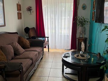 EXCELENTE PROPIEDAD EB CONDOMINIO 4 DORMITORIOS 3 BAÑOS