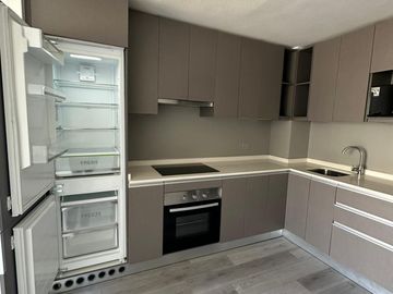 MODERNO DEPARTAMENTO EQUIPADO Y EXCELENTE UBICACIÓN