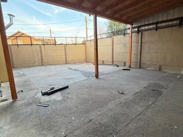 CASA EN ARRIENDO SECTOR SANTA ELENA