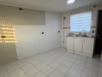 CASA EN ARRIENDO SECTOR SANTA ELENA