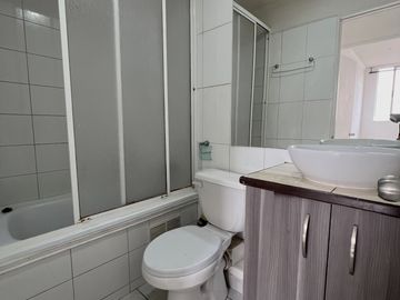 ARRIENDO DEPARTAMENTO CON GASTOS COMUNES INCLUIDOS PISO 5