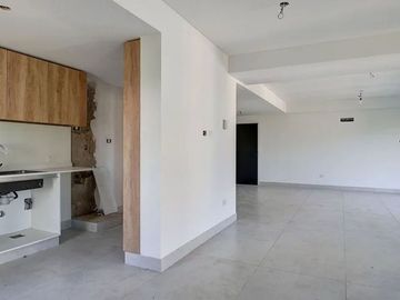 VENTA DEPARTAMENTO 4 AMBIENTES VILLA DEVOTO BALCON