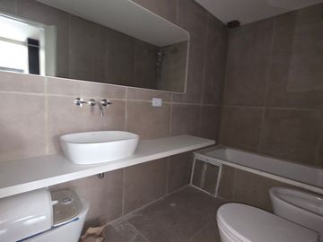VENTA DPTO DUPLEX 3 amb. P.B EN DEVOTO A ESTRENAR