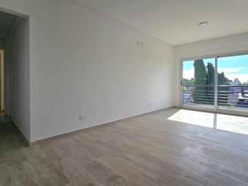 DEPTO EN VNT 3AMB DEVOTO A ESTRENAR C BALCÓN