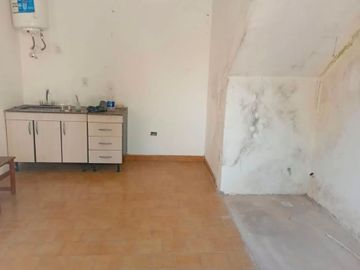 Alquiler local deposito + depto De Dos Ambientes