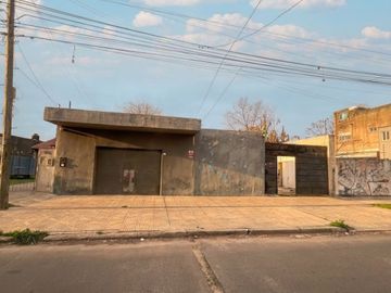 Alquiler local deposito + depto De Dos Ambientes