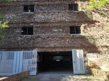 Venta cochera primer piso por rampa Belgrano,