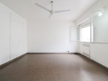 MONOAMBIENTE VENTA BELGRANO BALCON AMENABAR 2000