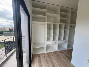 Alquiler casa 5 ambientes El cantón Puerto