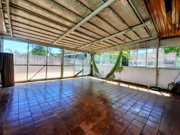 CASA EN VENTA LA PLATA A REFACCIONAR BARRIO NORTE