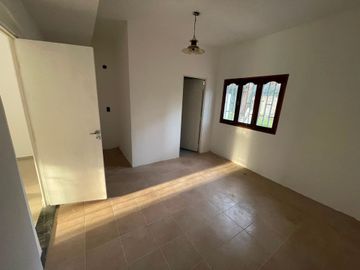 VENTA CASA DEL VISO 5 AMB AMPLIO PARQUE