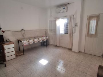 VENTA EN BLOCK 2 PH C/GARAGE + PATIO + LAV + TERRA