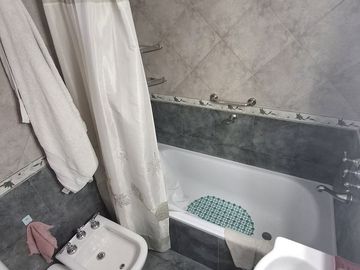 VENTA EN BLOCK 2 PH C/GARAGE + PATIO + LAV + TERRA