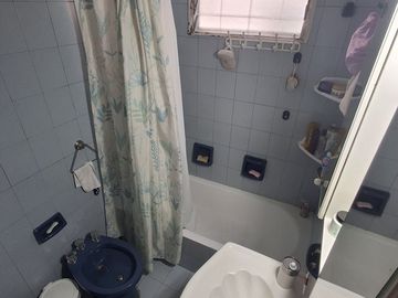 VENTA EN BLOCK 2 PH C/GARAGE + PATIO + LAV + TERRA