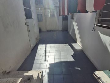 VENTA EN BLOCK 2 PH C/GARAGE + PATIO + LAV + TERRA