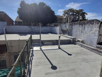 VENTA EN BLOCK 2 PH C/GARAGE + PATIO + LAV + TERRA