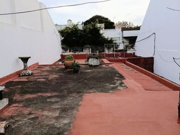 OPORTUNIDAD VENTA PH 4 AMBIENTES FLORES TERRAZA