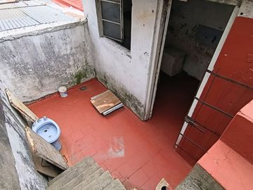 OPORTUNIDAD VENTA PH 4 AMBIENTES FLORES TERRAZA
