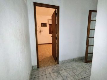 OPORTUNIDAD VENTA PH 4 AMBIENTES FLORES TERRAZA