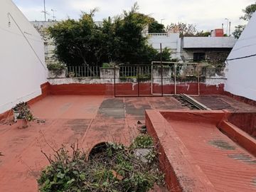 OPORTUNIDAD VENTA PH 4 AMBIENTES FLORES TERRAZA