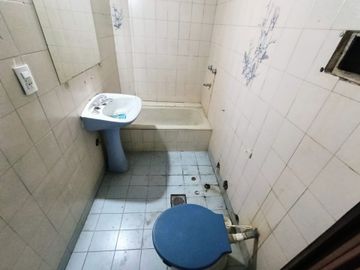 OPORTUNIDAD VENTA PH 4 AMBIENTES FLORES TERRAZA