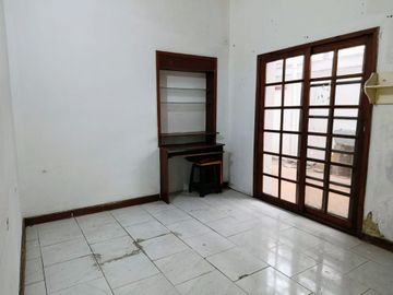 OPORTUNIDAD VENTA PH 4 AMBIENTES FLORES TERRAZA