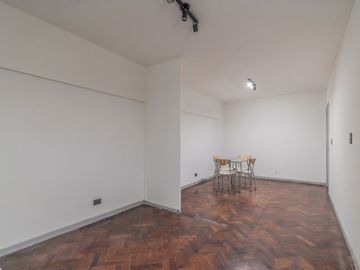 VENTA DEPARTAMENTO MONOAMBIENTE C/ PATIO BALVANERA