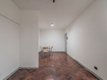VENTA DEPARTAMENTO MONOAMBIENTE C/ PATIO BALVANERA