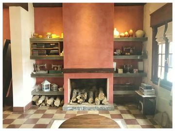 Imponente Casa De Estilo Inglés 6 Amb. En Z. Resid