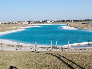 VENTA LOTE EN ACQUAVISTA - EXCELENTE UBICACION