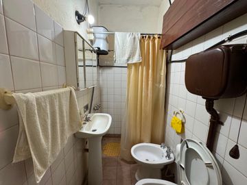 VENTA CASA 4 AMB MAS CARPINTERIA