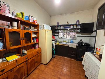 VENTA CASA 4 AMB MAS CARPINTERIA