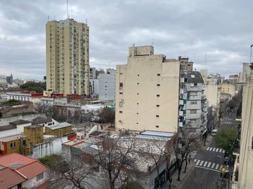 VENTA DPTO 3 AMB CONSTITUCIÓN APTO CREDITO