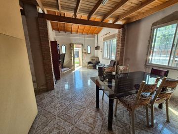 VENTA, CASA 3 AMBIENTES, GONZALEZ CATAN