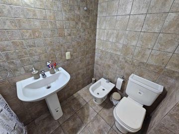 VENTA DEPARTAMENTO 5 AMBIENTES EN MORON C TERRAZA