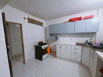 Casa en venta macrocentro 2 habitaciones y cochera